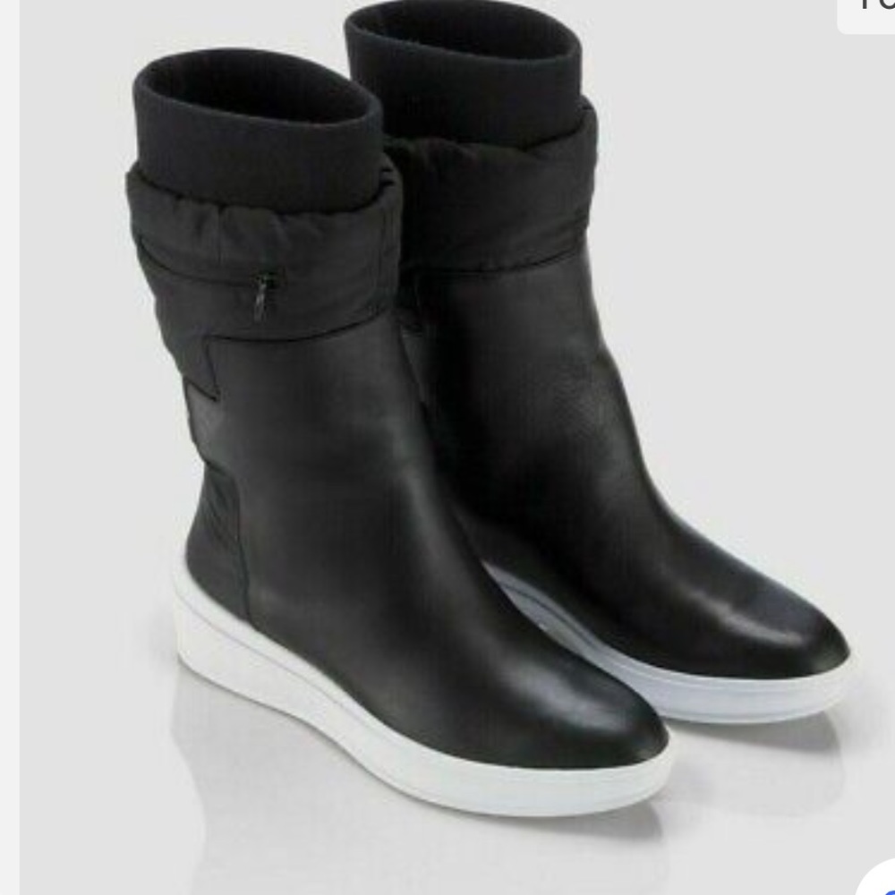 Under Armour Sport UAS Elevated Women 8.5 Black Puffa White Wedge Boots …
